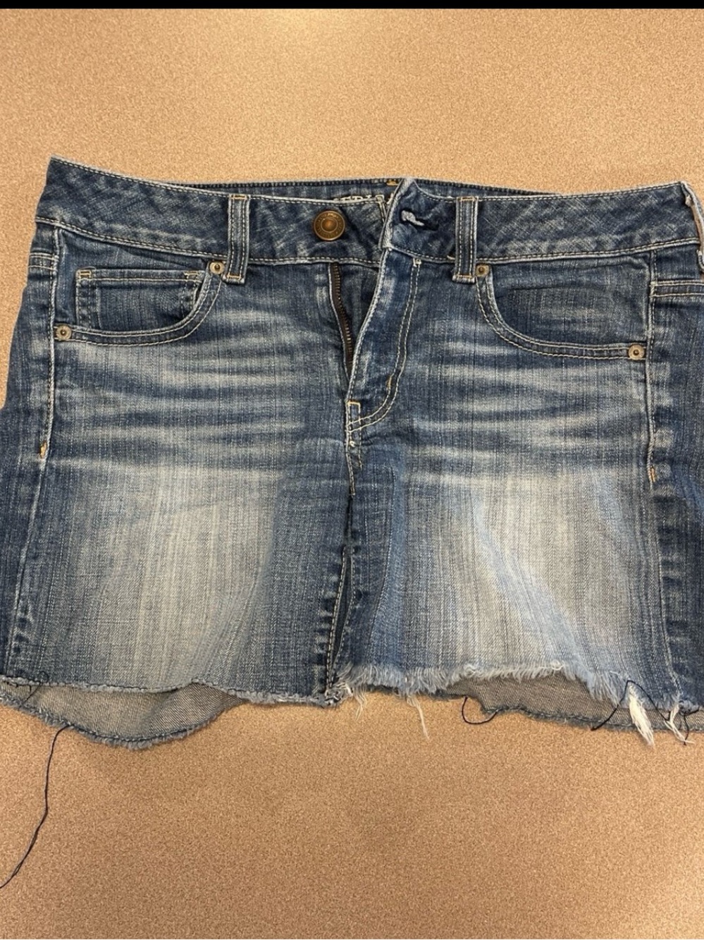 American Eagle woman's cut off shorts size 6